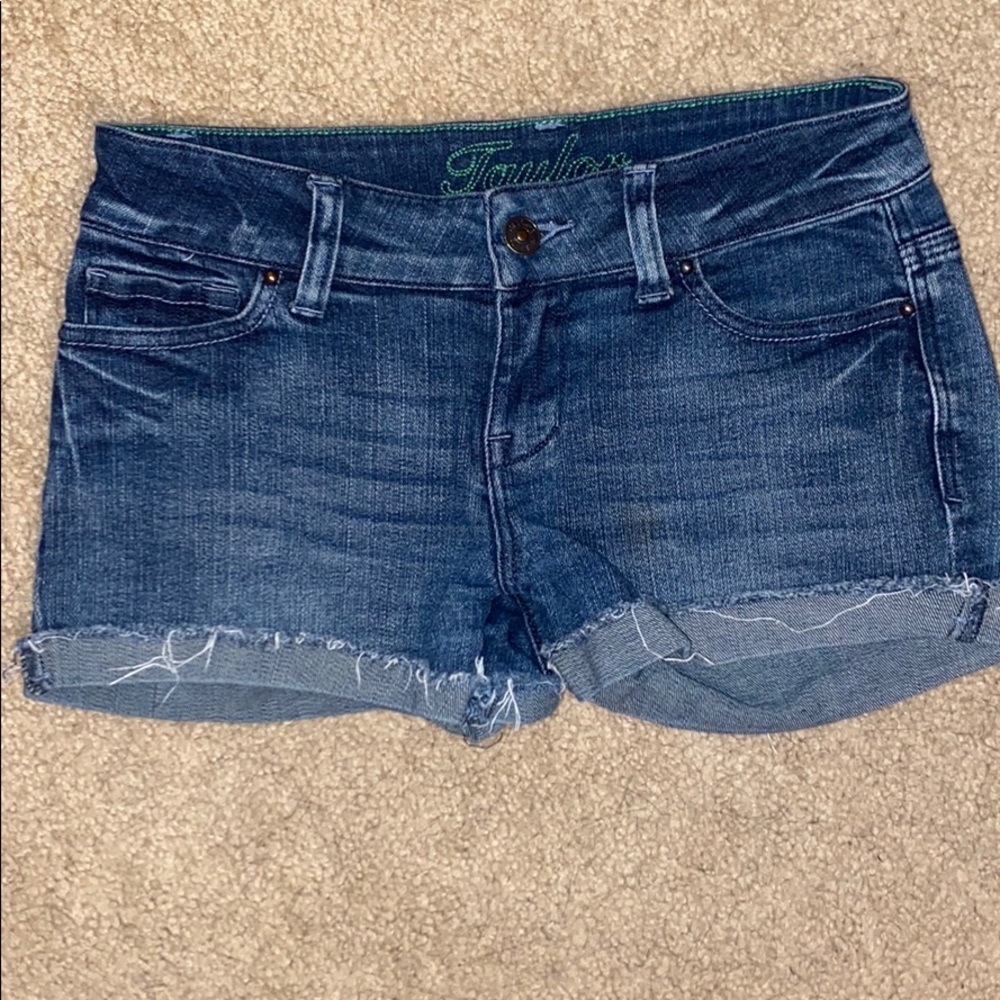 Short dark wash Jean shorts